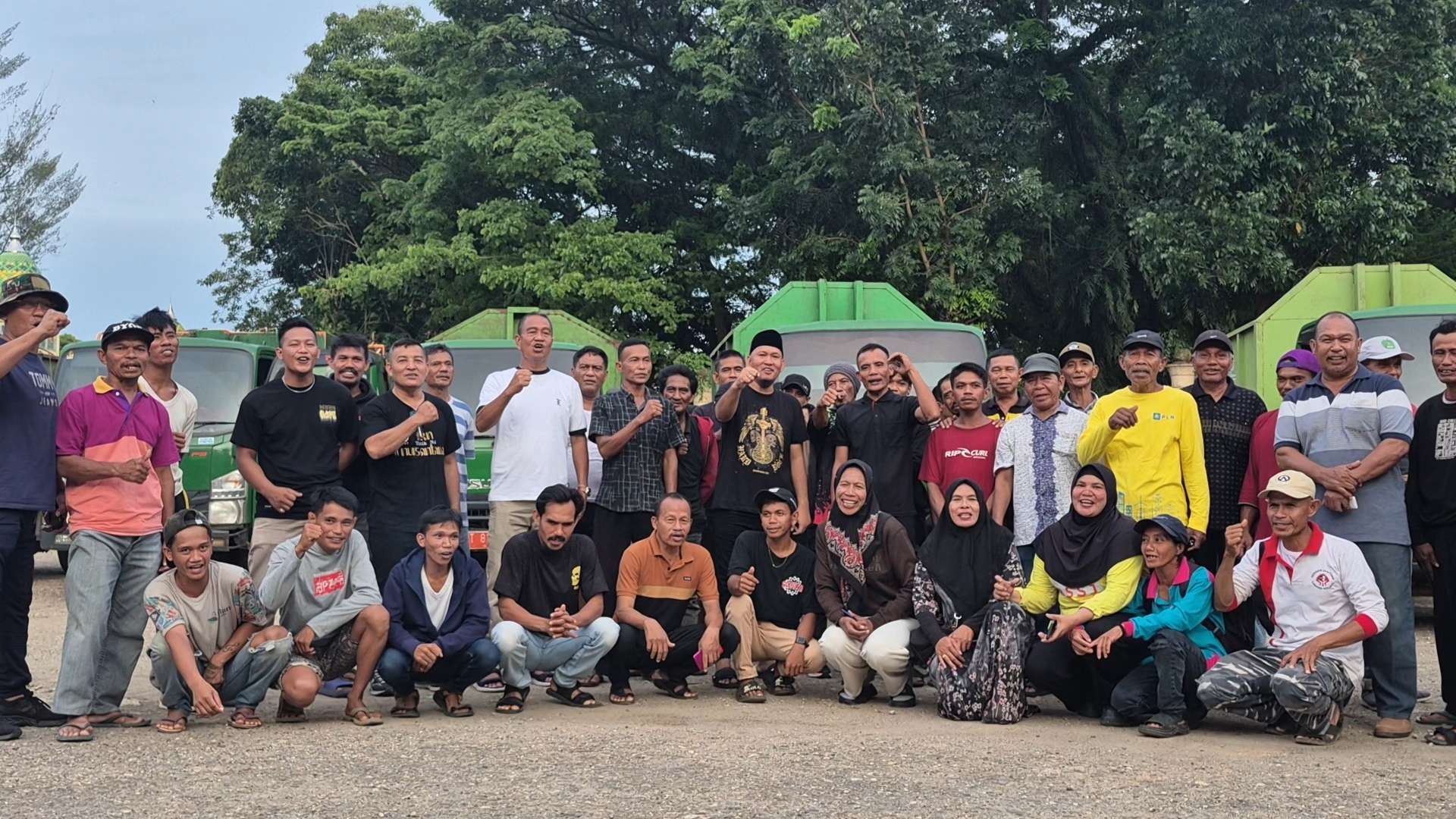 Pemkot Kendari Jemput Aspirasi Petugas Kebersihan Pemuat Sampah, Beri "Angin Segar" Terkait Insentif Pekerja 2