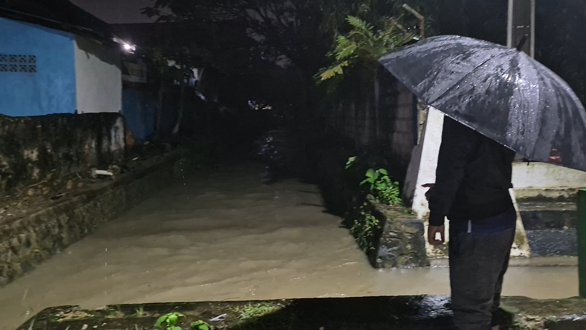 Komitmen Tangani Banjir, Wakil Wali Kota Kendari Turun Langsung Pantau Titik Rawan 3