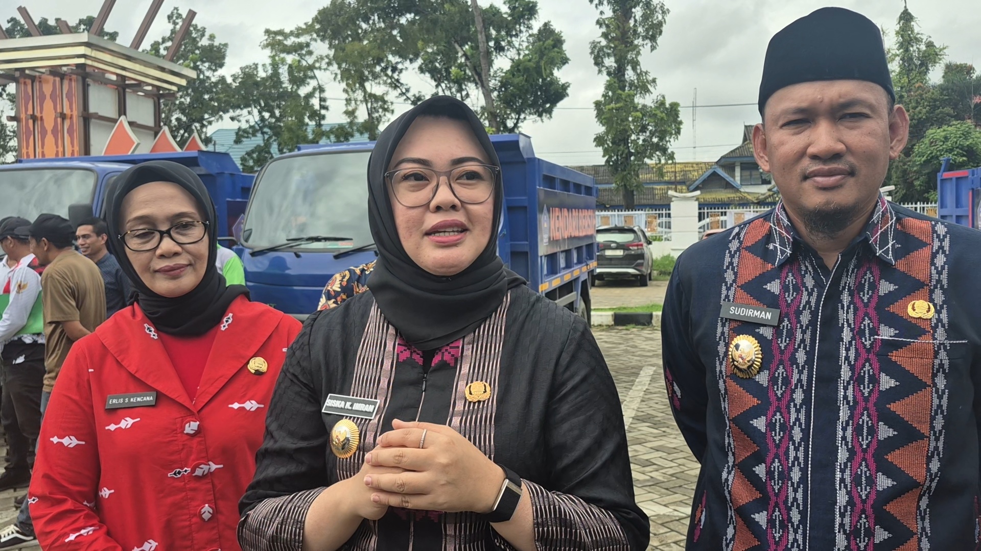 Wali Kota Kendari Serahkan 6 Armada Sampah ke DLHK, Mudahkan Kinerja Petugas Kebersihan 3