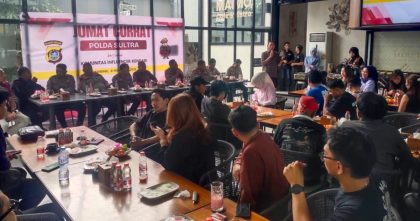 Jumat Curhat Polda Sultra bersama para konten kreator di Kota Kendari. Dok: Istimewa.
