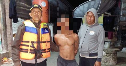 Pelaku penikaman berinisial MA saat diamankan polisi. Dok: Istimewa.