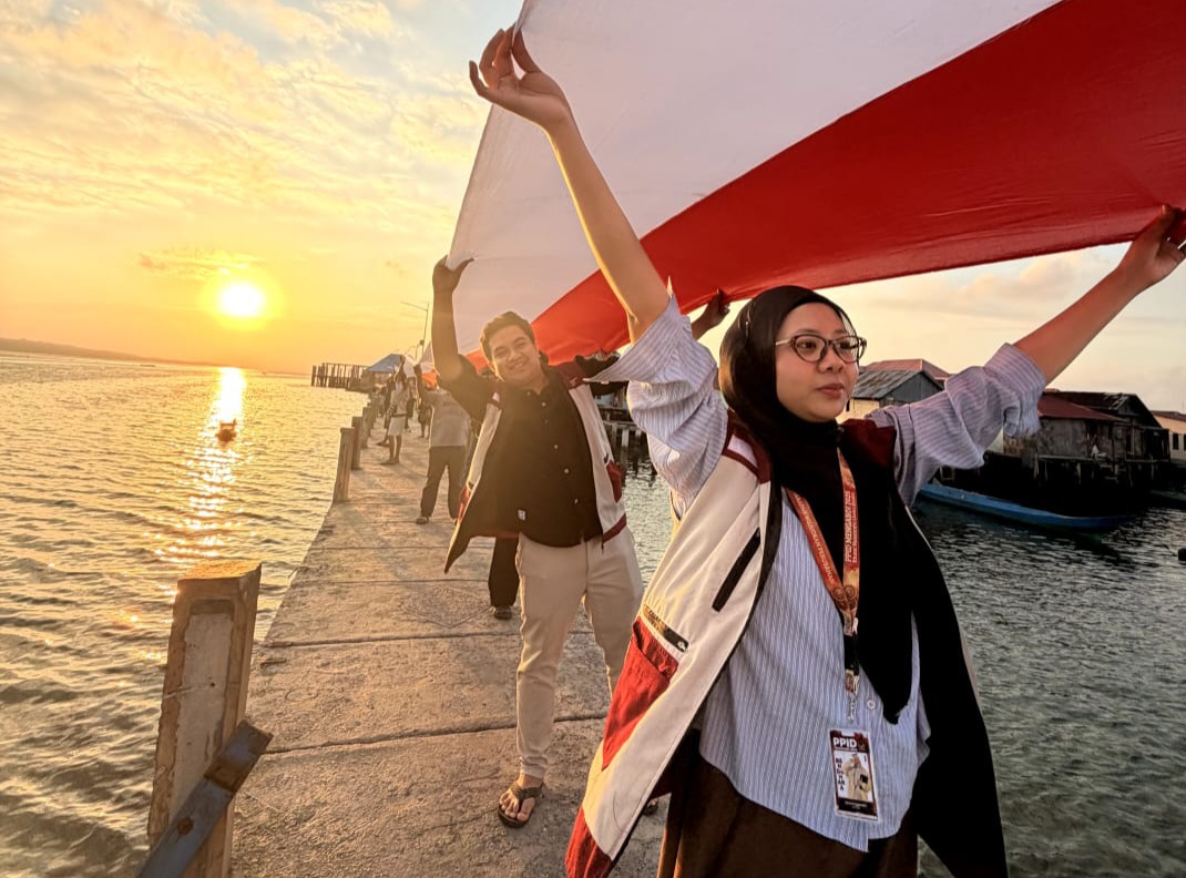 Pertama Dalam Sejarah Wakatobi, Merah Putih 108 Meter Berkibar di Langit Mola 2